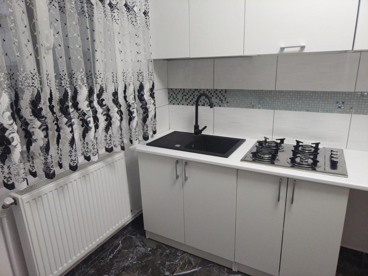 Apartament Regim Hotelier 2 Iasi Exteriör bild