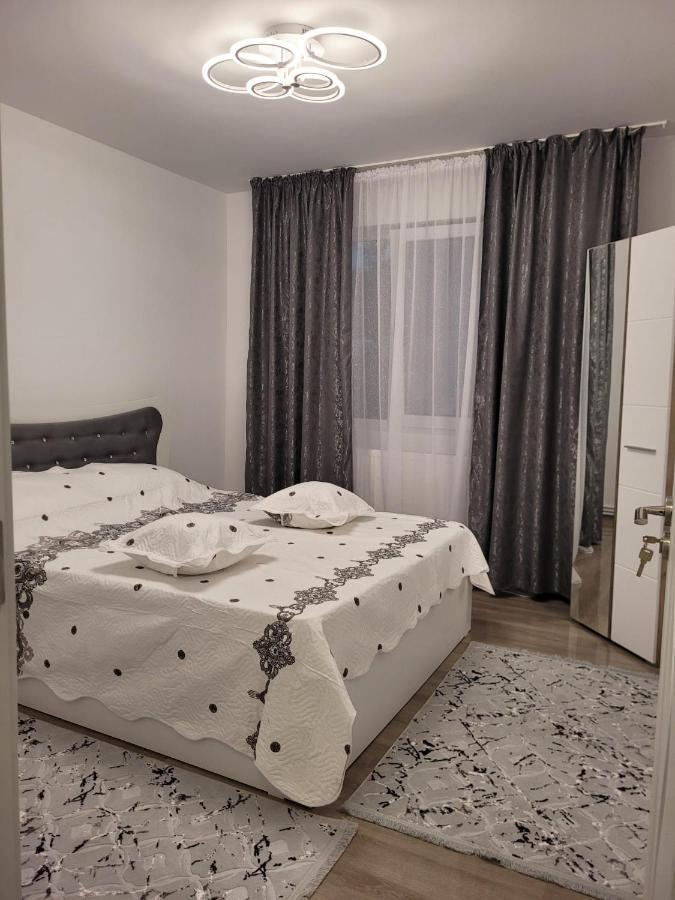 Apartament Regim Hotelier 2 Iasi Exteriör bild
